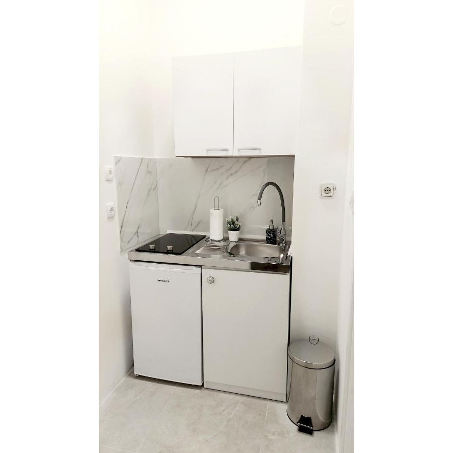 Studio Apartment Lee Σπλιτ Εξωτερικό φωτογραφία