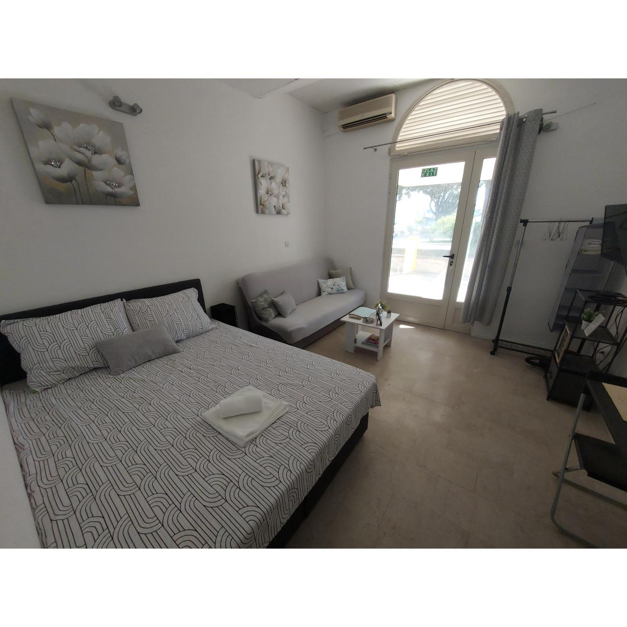 Studio Apartment Lee Σπλιτ Εξωτερικό φωτογραφία