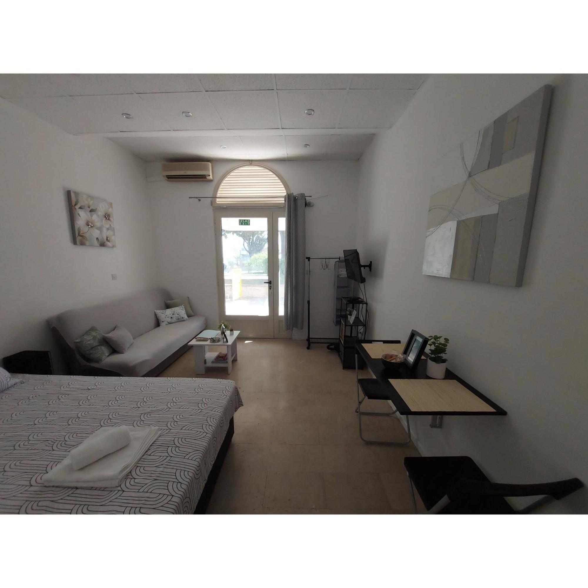 Studio Apartment Lee Σπλιτ Εξωτερικό φωτογραφία